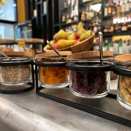 Kimpton Main Frankfurt By Ihg Ξενοδοχείο Φραγκφούρτη Εξωτερικό φωτογραφία