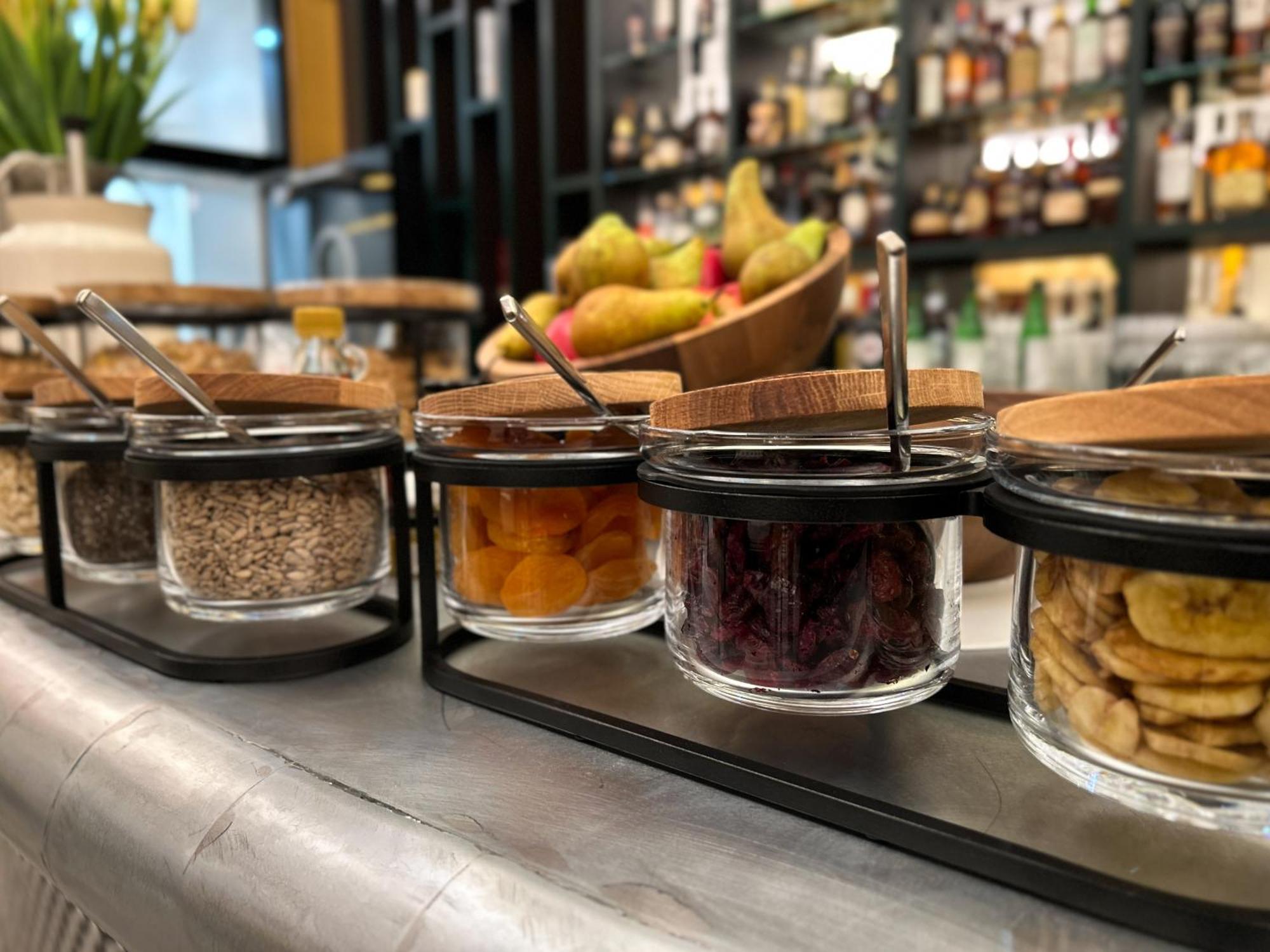 Kimpton Main Frankfurt By Ihg Ξενοδοχείο Φραγκφούρτη Εξωτερικό φωτογραφία